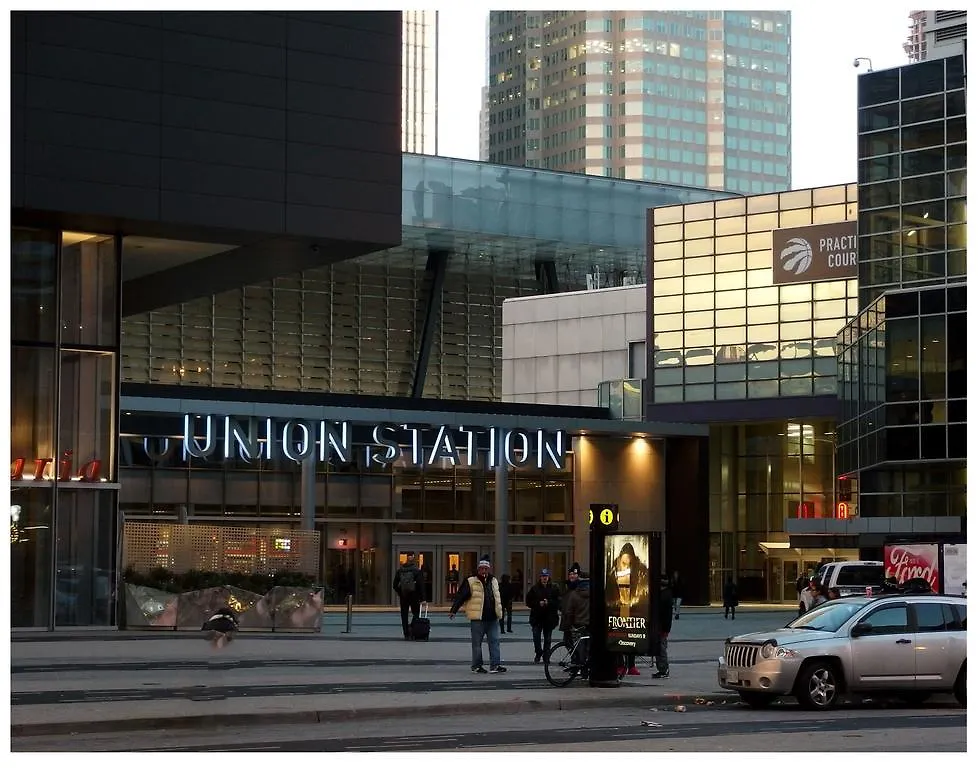 Tvhr - Luxury Condos In Heart Of Downtown Toronto Apartment