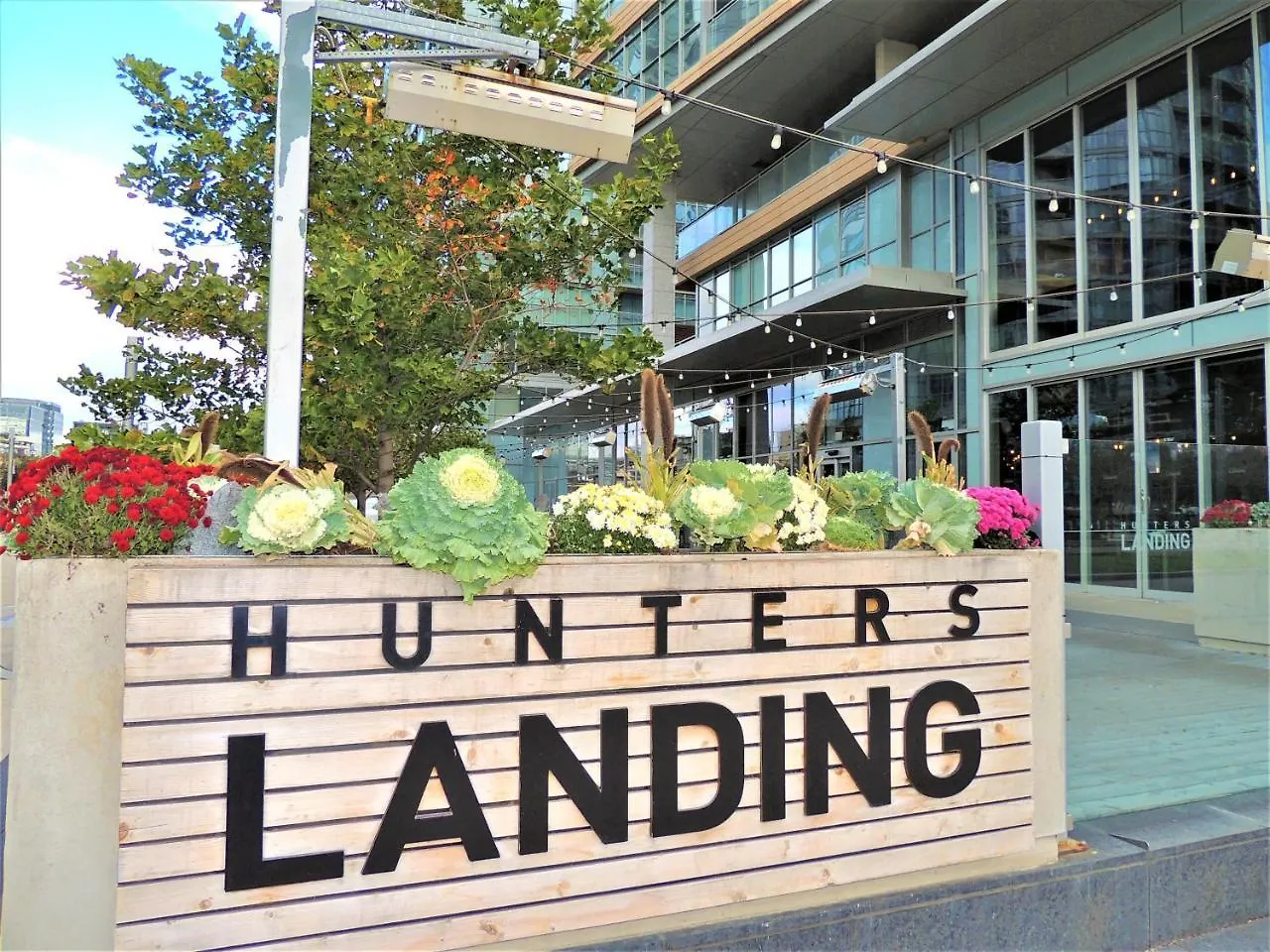 Tvhr - Luxury Condos In Heart Of Downtown Toronto 0*,