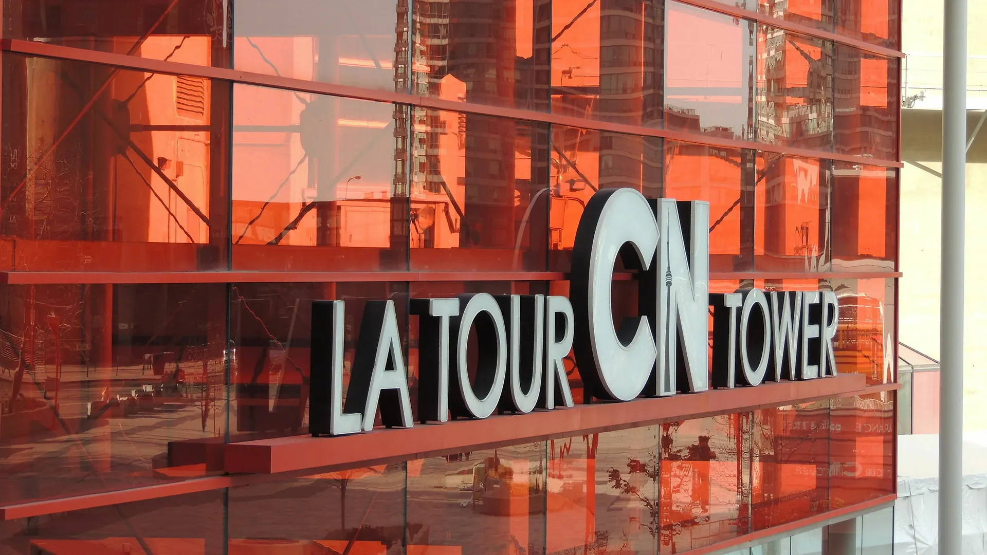 Tvhr - Luxury Condos In Heart Of Downtown Toronto