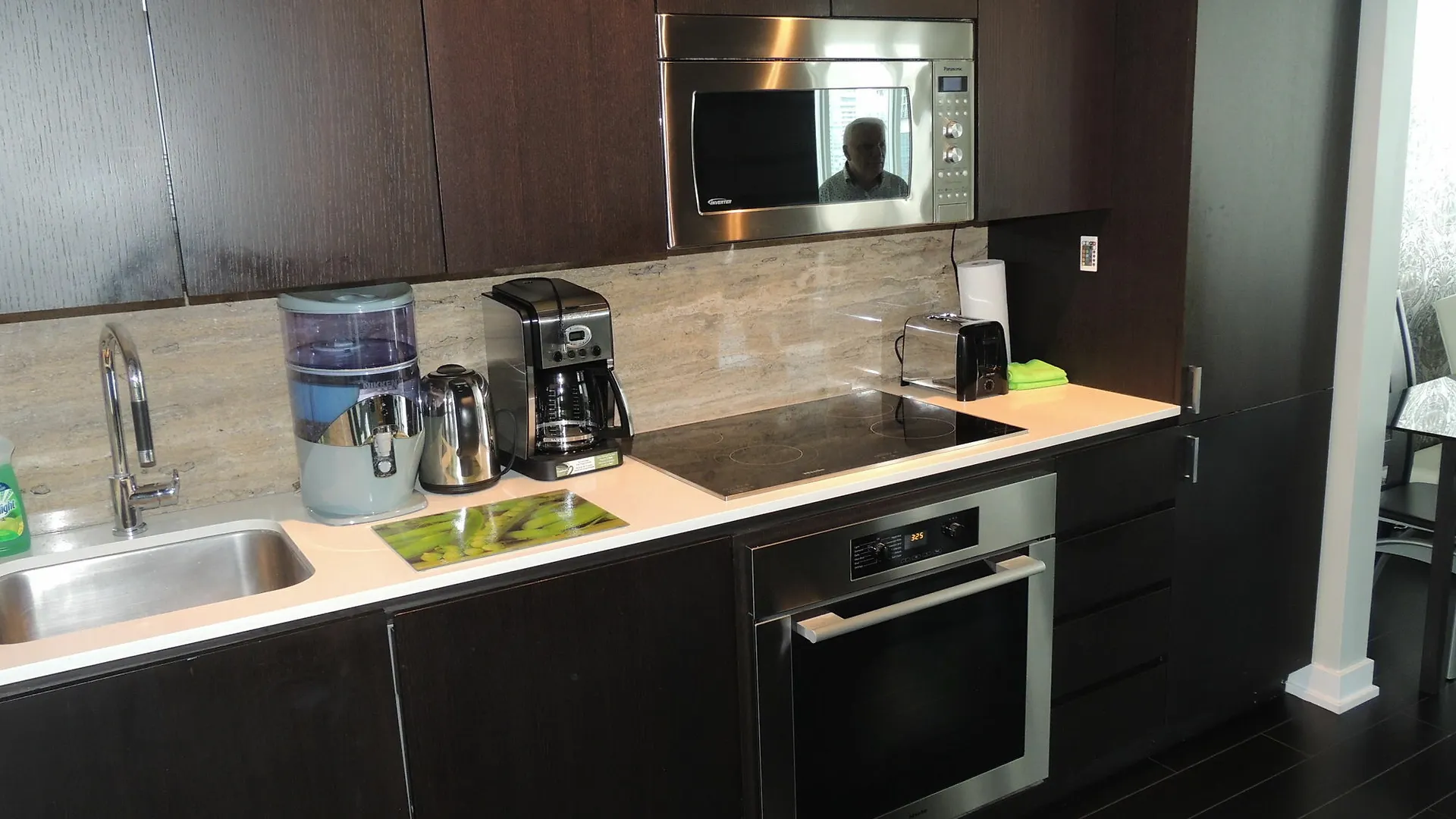 Tvhr - Luxury Condos In Heart Of Downtown Toronto Apartment